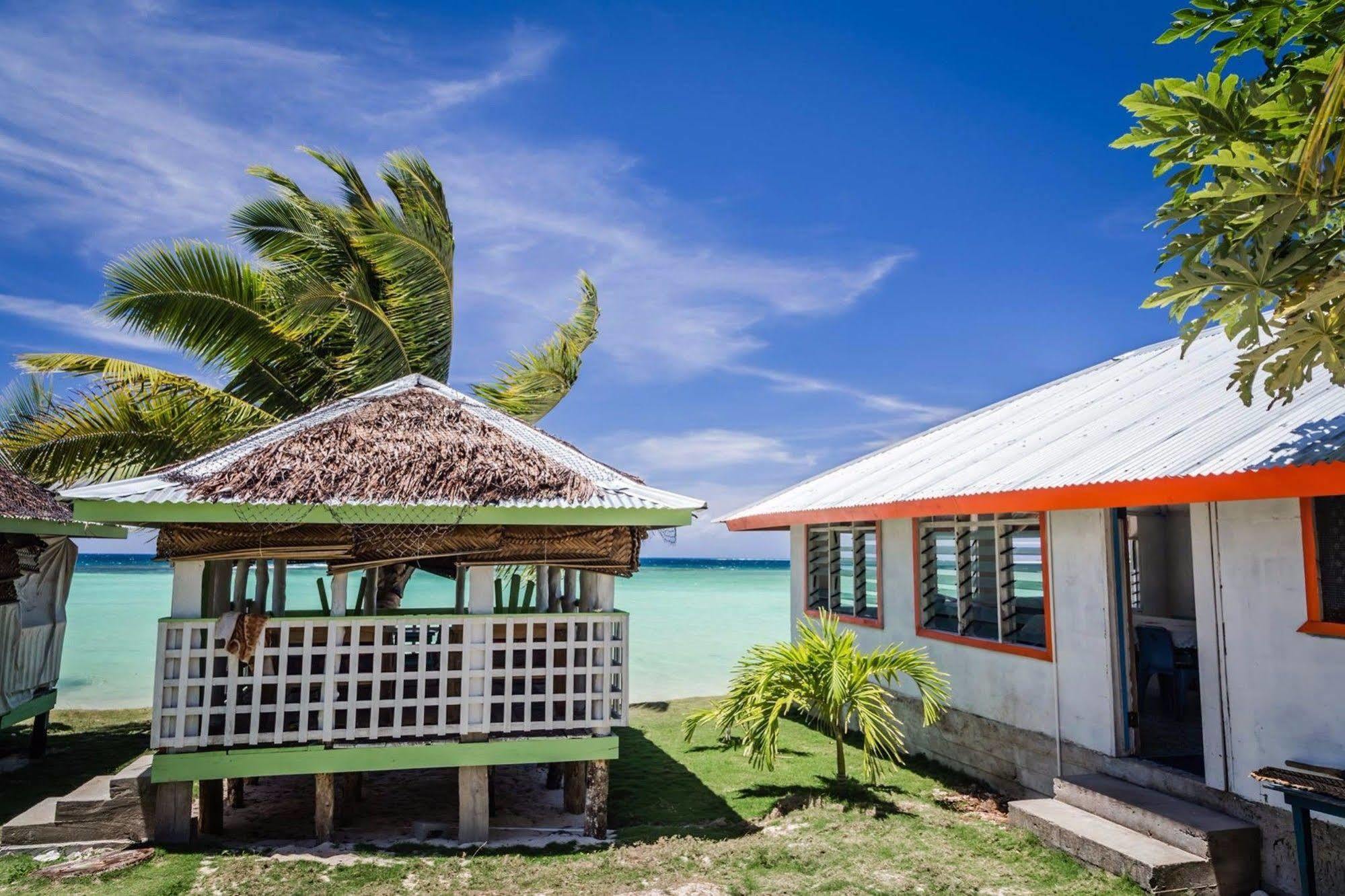 Tailua Beach Fales Manase Екстериор снимка